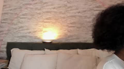 Snapshot of anneth__m chatting on October 20, 2025, 7:36 pm Anneth online show from October 20, 2025, 7:36 pm