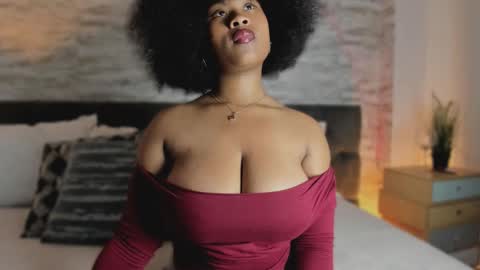 Snapshot of anneth__m chatting on November 7, 2025, 8:20 pm Anneth online show from November 7, 2025, 8:20 pm