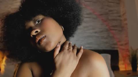 Snapshot of anneth__m chatting on November 13, 2025, 8:08 pm Anneth online show from November 13, 2025, 8:08 pm