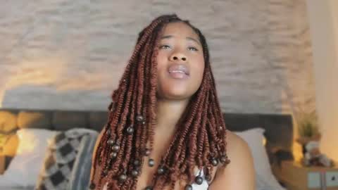 Snapshot of anneth__m chatting on May 12, 2026, 7:33 pm Anneth online show from May 12, 2026, 7:33 pm