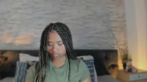 Snapshot of anneth__m chatting on June 25, 2026, 7:40 pm Anneth online show from June 25, 2026, 7:40 pm