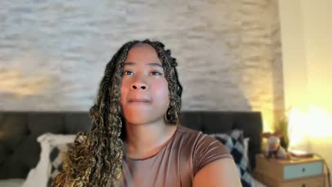 Snapshot of anneth__m chatting on July 7, 2026, 7:40 pm Anneth online show from July 7, 2026, 7:40 pm