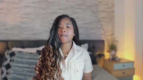 Snapshot of anneth__m chatting on July 27, 2026, 7:43 pm Anneth online show from July 27, 2026, 7:43 pm