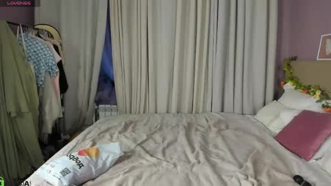 Snapshot of annette_nelsone chatting on May 6, 2026, 12:41 am annette_nelsone online show from May 6, 2026, 12:41 am