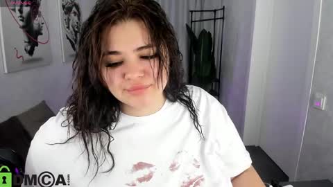 Snapshot of annette_nelsone chatting on June 5, 2026, 12:06 am annette_nelsone online show from June 5, 2026, 12:06 am