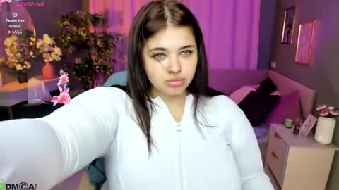 Snapshot of annette_nelsone chatting on August 3, 2026, 12:53 am annette_nelsone online show from August 3, 2026, 12:53 am