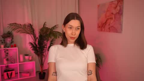 Snapshot of annettelane chatting on November 17, 2025, 5:24 am Anna online show from November 17, 2025, 5:24 am