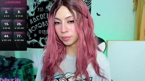 Snapshot of anni_420_ chatting on October 29, 2025, 8:16 am Nikoll online show from October 29, 2025, 8:16 am