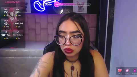 Snapshot of anni_acker_b chatting on September 17, 2025, 12:40 pm Anni acker b online show from September 17, 2025, 12:40 pm