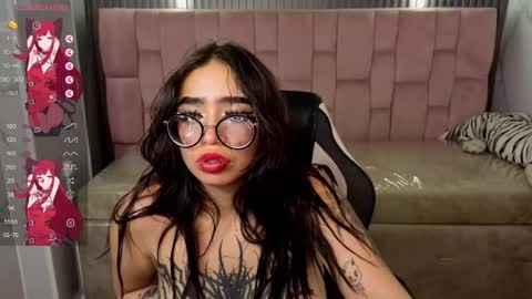 Snapshot of anni_acker_b chatting on November 15, 2025, 5:20 pm Anni acker b online show from November 15, 2025, 5:20 pm