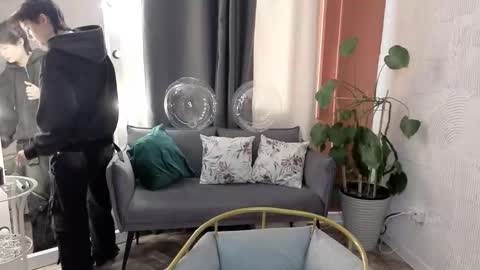 Anni online show from March 13, 2026, 5:14 am