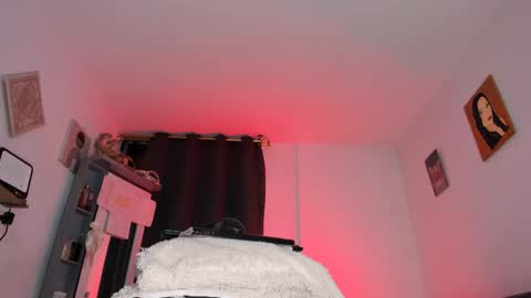 Creamy online show from April 27, 2026, 11:14 pm