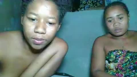 Snapshot of annick98 chatting on April 16, 2026, 6:09 pm annick98 online show from April 16, 2026, 6:09 pm