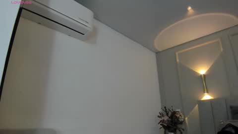 Snapshot of annie_20_ chatting on February 6, 2026, 12:08 pm annie_20_ online show from February 6, 2026, 12:08 pm