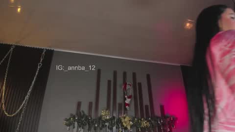 annie_barozzi online show from December 2, 2025, 3:07 pm