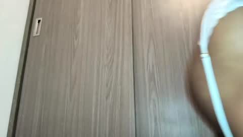 Snapshot of annie_darling_ chatting on June 10, 2026, 11:20 am A N G E L online show from June 10, 2026, 11:20 am