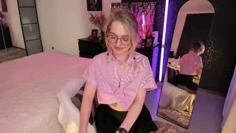 Snapshot of annie_leone chatting on May 28, 2026, 5:54 pm Annie online show from May 28, 2026, 5:54 pm