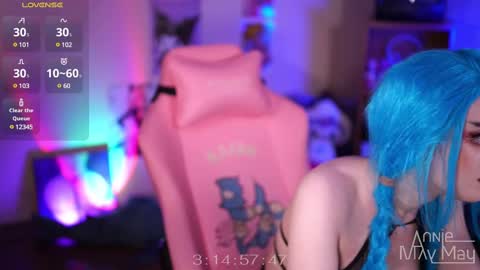 Snapshot of annie_may_may chatting on March 8, 2025, 3:02 pm Annie May online show from March 8, 2025, 3:02 pm