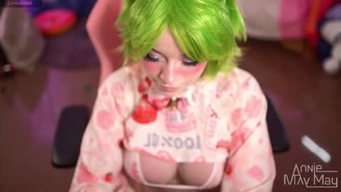 Snapshot of annie_may_may chatting on March 29, 2026, 1:44 pm Annie May online show from March 29, 2026, 1:44 pm