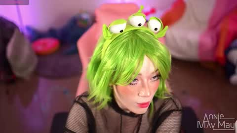 Snapshot of annie_may_may chatting on March 30, 2026, 1:01 pm Annie May online show from March 30, 2026, 1:01 pm