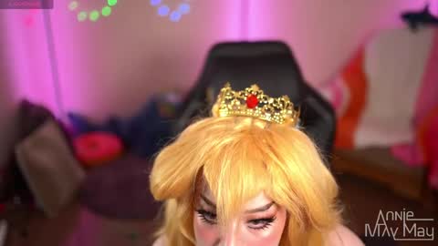 Snapshot of annie_may_may chatting on April 12, 2026, 1:16 pm Annie May online show from April 12, 2026, 1:16 pm