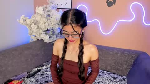 annie_noire online show from May 21, 2026, 3:46 am