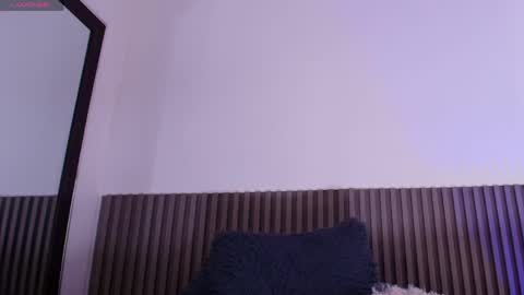 Snapshot of annie_paradisee chatting on April 21, 2026, 1:42 am Annie online show from April 21, 2026, 1:42 am