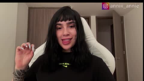 JEANNE no olvides seguirme dont forget follow me  uu online show from January 9, 2026, 10:11 pm