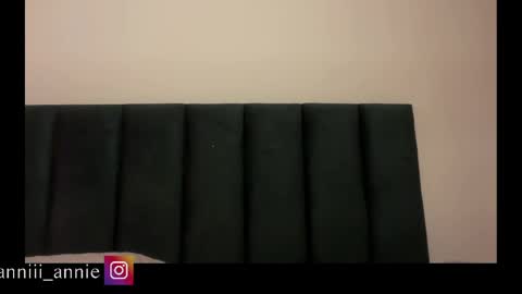 JEANNE no olvides seguirme dont forget follow me  uu online show from May 1, 2026, 11:42 pm