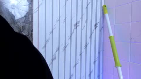 annie_wigg_ online show from February 24, 2026, 3:04 am