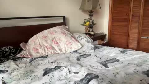  ONLY FANS   online show from November 11, 2025, 6:19 pm