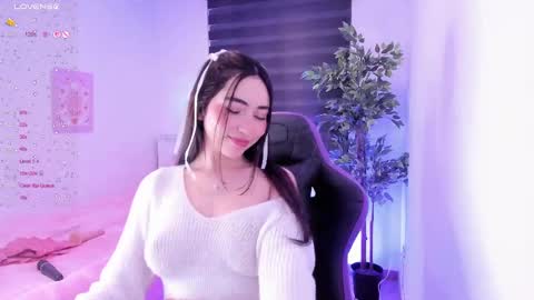 Snapshot of anniebrie chatting on February 15, 2025, 8:33 am Cassandra online show from February 15, 2025, 8:33 am