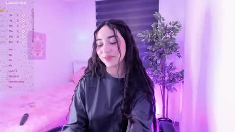 Snapshot of anniebrie chatting on March 5, 2025, 5:50 am Cassandra online show from March 5, 2025, 5:50 am