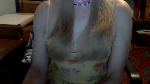 Snapshot of anniegurl chatting on March 2, 2025, 9:53 am anniegurl online show from March 2, 2025, 9:53 am