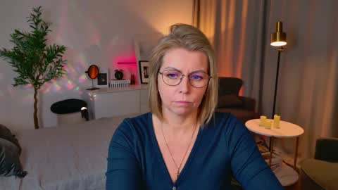 Annie online show from April 27, 2026, 7:17 am