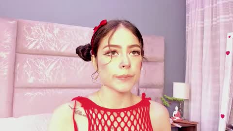 Annie online show from December 1, 2025, 11:37 am