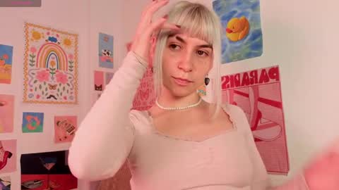 annietinky online show from April 28, 2026, 2:38 am
