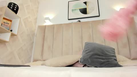 Annie Queen online show from February 28, 2026, 3:40 am