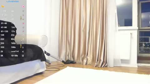 annisefoxy online show from July 27, 2026, 6:26 pm