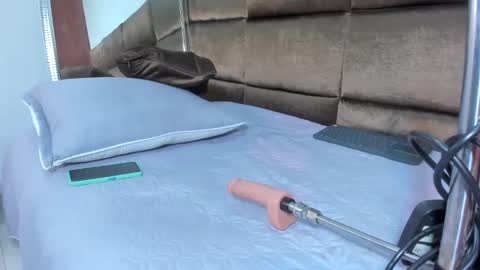 Snapshot of annita_01 chatting on February 15, 2025, 11:50 am Annita online show from February 15, 2025, 11:50 am