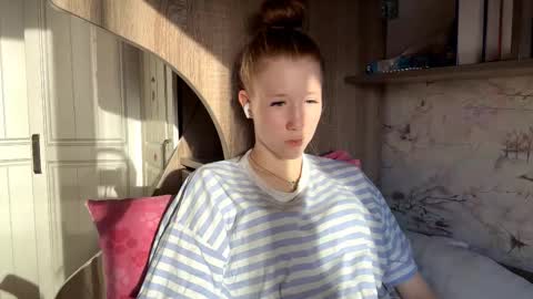 Kira online show from March 19, 2026, 12:53 pm