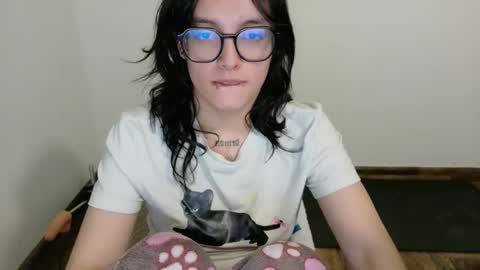 Gaby 3 online show from May 2, 2026, 12:59 am