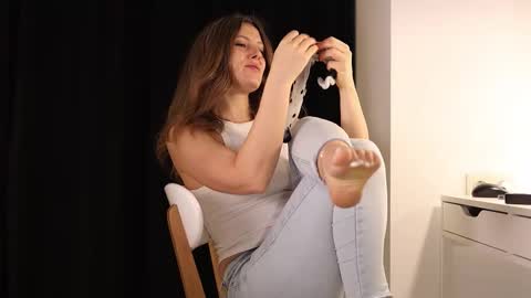 annittastar online show from January 12, 2026, 3:56 am