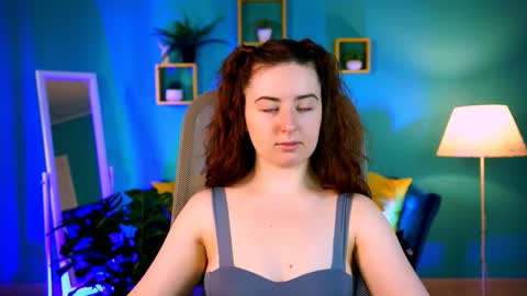 Ann Terry 3 online show from December 15, 2025, 8:29 am