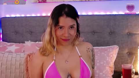 Snapshot of anntonellalee chatting on October 13, 2025, 4:40 pm Antonella Lee online show from October 13, 2025, 4:40 pm