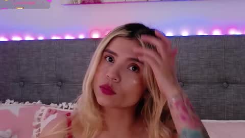 Antonella Lee online show from January 9, 2026, 5:48 pm