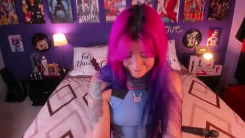 Snapshot of anny_cross chatting on November 25, 2025, 8:42 pm Paty online show from November 25, 2025, 8:42 pm