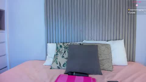 Snapshot of anny_cute01 chatting on July 10, 2026, 10:23 pm Anny online show from July 10, 2026, 10:23 pm