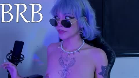 Anny online show from May 3, 2026, 3:23 am