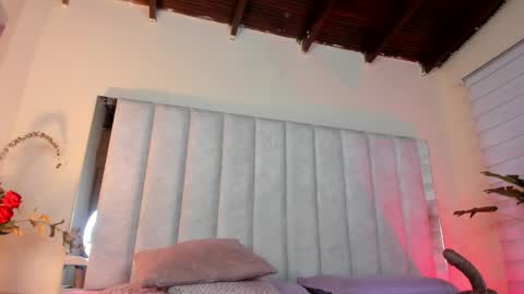 Snapshot of anny_kiut chatting on June 3, 2026, 2:33 pm ANNY online show from June 3, 2026, 2:33 pm